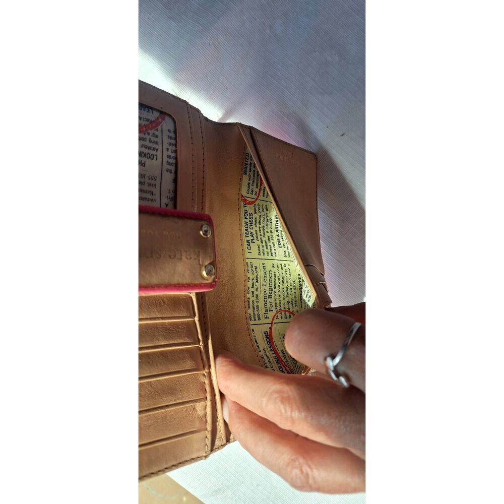 Kate Spade New York Pink Patent Leather Wallet Leather Plate Logo Snap Closure Y - Picture 14 of 16